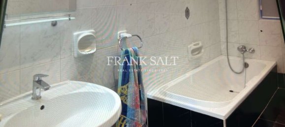 3 chambres Appartement à Hamrun, Malta No. 11539 3