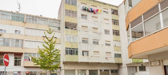 98m² Commercial property in Sintra, Portugal No. 85456 18