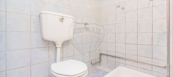 98m² Commercial property in Sintra, Portugal No. 85456 9