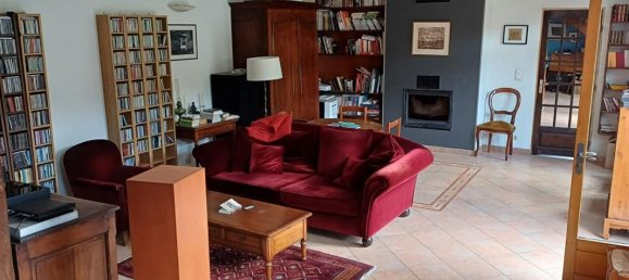 Casa de 4 dormitorios en Compiegne, France No. 266417 12