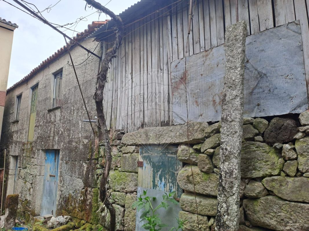 Casa T2 em Arcos de Valdevez, Portugal N.º 28608