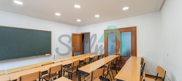4 Schlafzimmer Wohnung in Oviedo, Spain, Nr. 165401 4