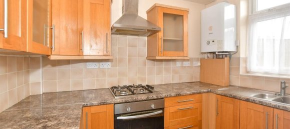 2 bedrooms House in Essex, United Kingdom No. 4154 2