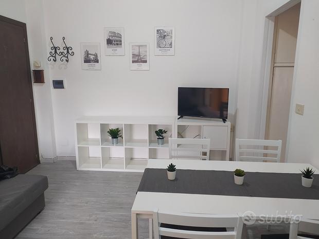 2-salle Appartement à Senigallia, Italy No. 250942