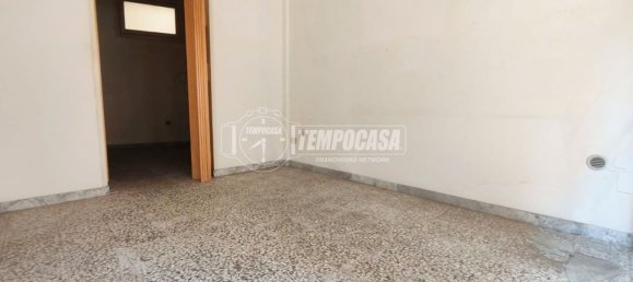 2 bedrooms House in Gioia del Colle, Italy No. 376009 4