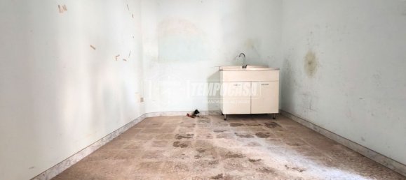 2 bedrooms House in Gioia del Colle, Italy No. 376009 5