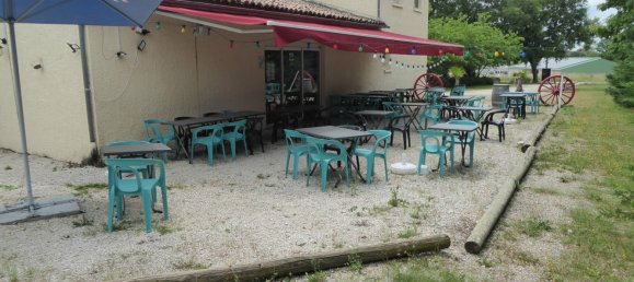 2 bedrooms House in Lot, France No. 353831 2