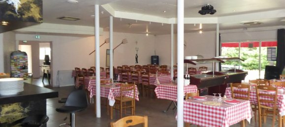 2 bedrooms House in Lot, France No. 353831 4