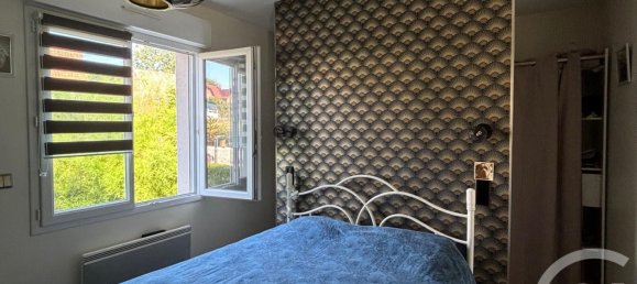 3 bedrooms House in Montreuil, France No. 251194 9