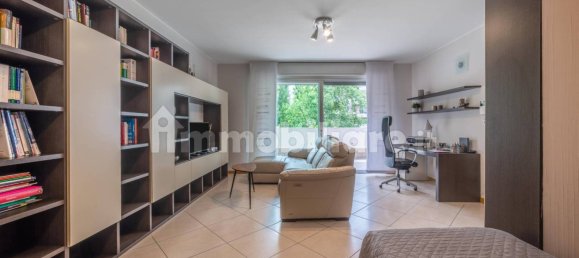 2 Schlafzimmer Wohnung in Cernusco sul Naviglio, Italy, Nr. 371741 9