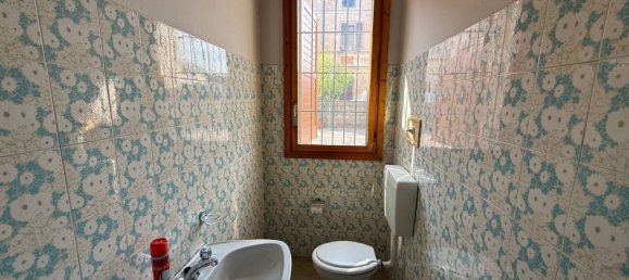 عقار تجاري في Ostiglia, Italy 130متر مربع رقم 269387 6