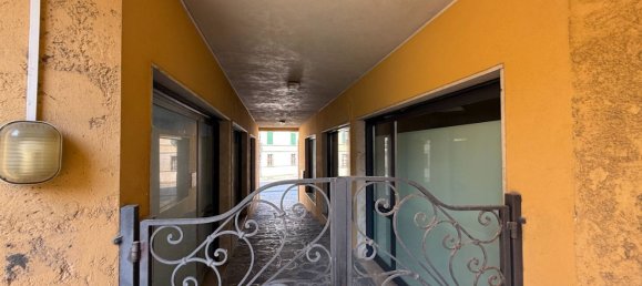 عقار تجاري في Ostiglia, Italy 130متر مربع رقم 269387 7