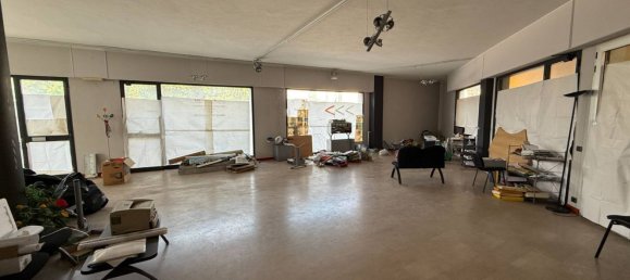 عقار تجاري في Ostiglia, Italy 130متر مربع رقم 269387 2