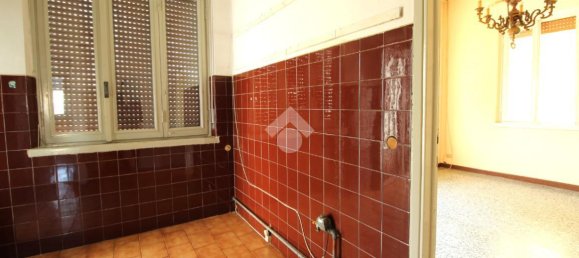 Вилла с 4 комнатами в Мерате, Италия № 136567 14