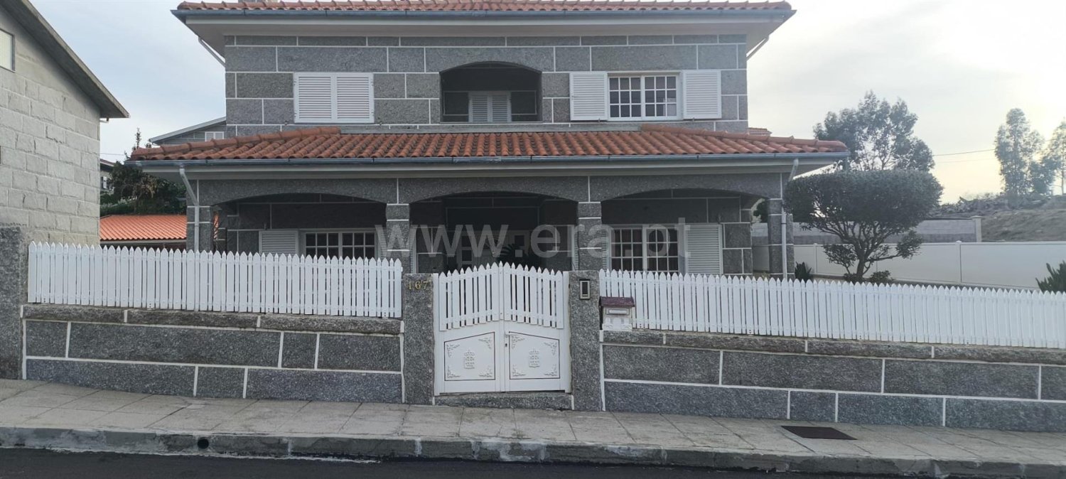 4 bedrooms House in Marco de Canaveses, Portugal No. 351891