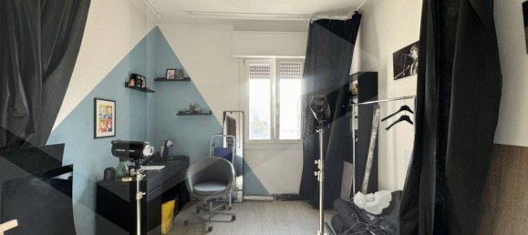 3 rooms Apartment in Casalecchio di Reno, Italy No. 20187 5