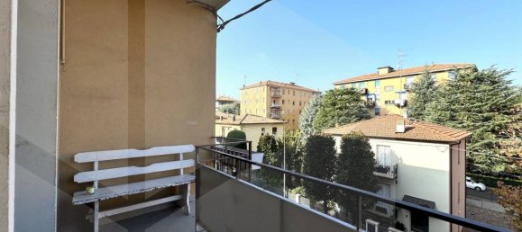 3 rooms Apartment in Casalecchio di Reno, Italy No. 20187 21