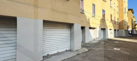 3 rooms Apartment in Casalecchio di Reno, Italy No. 20187 8