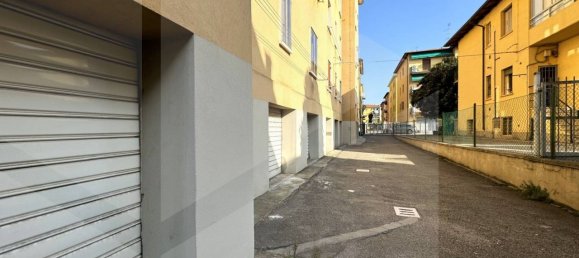 3 rooms Apartment in Casalecchio di Reno, Italy No. 20187 7