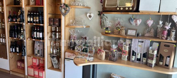 2غرفة عقار تجاري في Bosco Chiesanuova, Italy رقم 202644 12