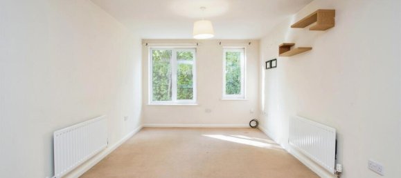 2 bedrooms Apartment in Watford, United Kingdom No. 6110 2