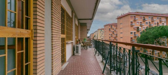 3 bedrooms Apartment in Rome, Italy No. 45857 25