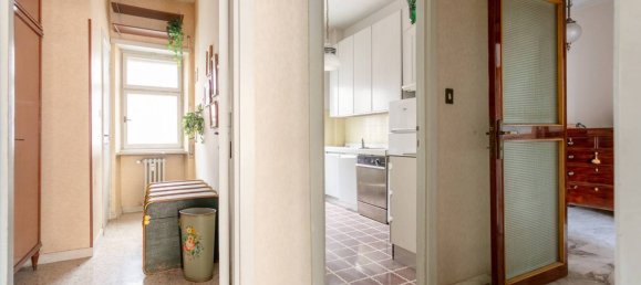 3 bedrooms Apartment in Rome, Italy No. 45857 9