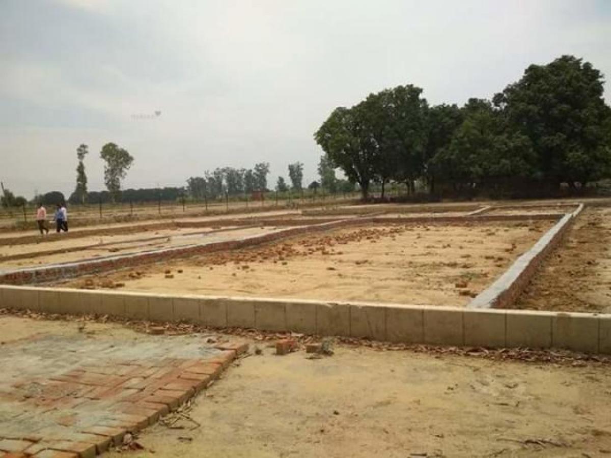  Land in Lucknow, India No. 30046