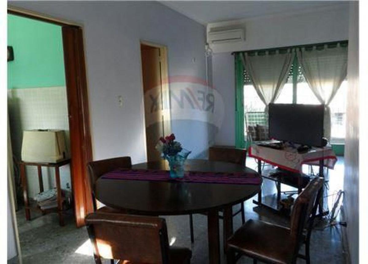 3 bedrooms Apartment in Escobar, Argentina No. 52501