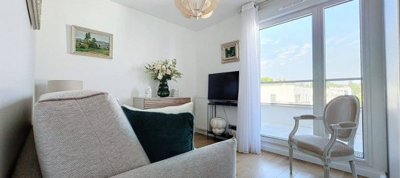Apartamento de 3 dormitorios en Garches, France No. 178181 12