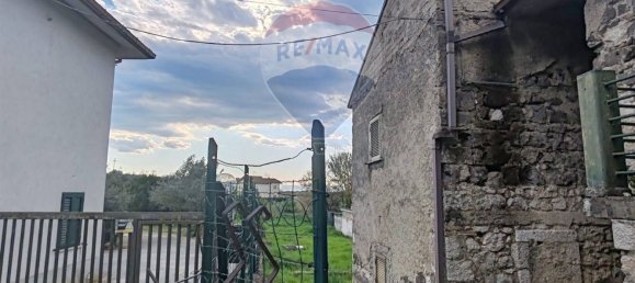 Casa de 4 habitaciónes en Cervaro, Italy No. 314875 2