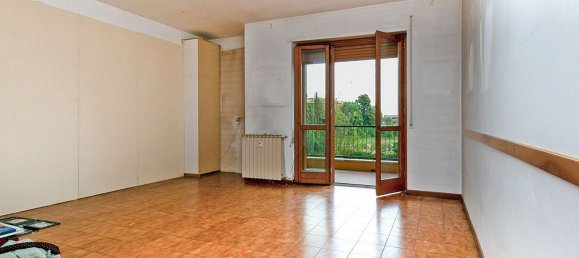 4 bedrooms Apartment in Saronno, Italy No. 329681 5