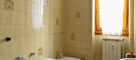 4 bedrooms Apartment in Saronno, Italy No. 329681 12