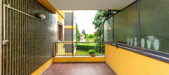 4 bedrooms Apartment in Saronno, Italy No. 329681 20