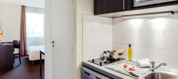 Estudio en Orleans, France No. 88436 2