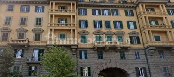 3 rooms Apartment in Rome, Italy No. 203484 7