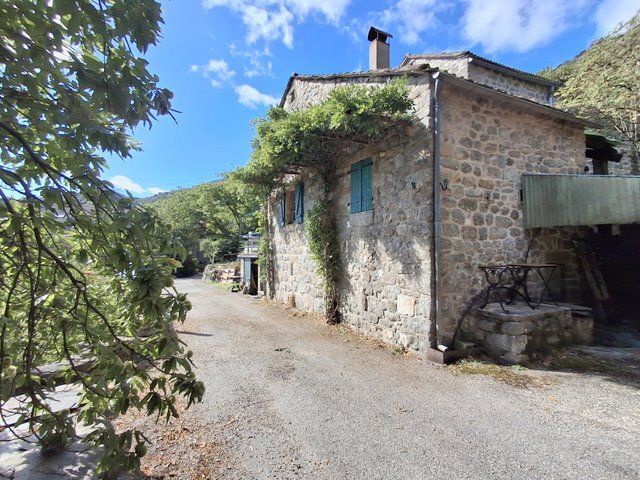 3 bedrooms House in Les Vans, France No. 346505