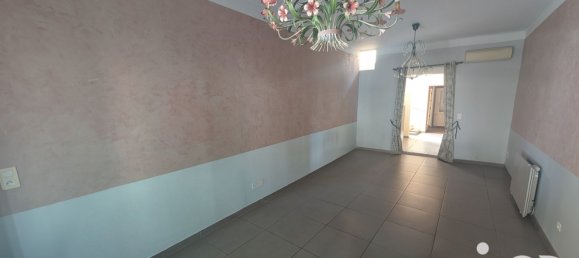 Casa de 2 dormitorios en Graveson, France No. 296135 9