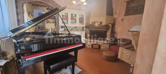 3 bedrooms House in Fucecchio, Italy No. 142340 4