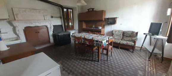 8 bedrooms Villa in Prato Sesia, Italy No. 332905 2