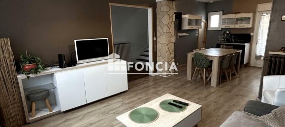 Casa de 4 dormitorios en Le Mans, France No. 357782 2