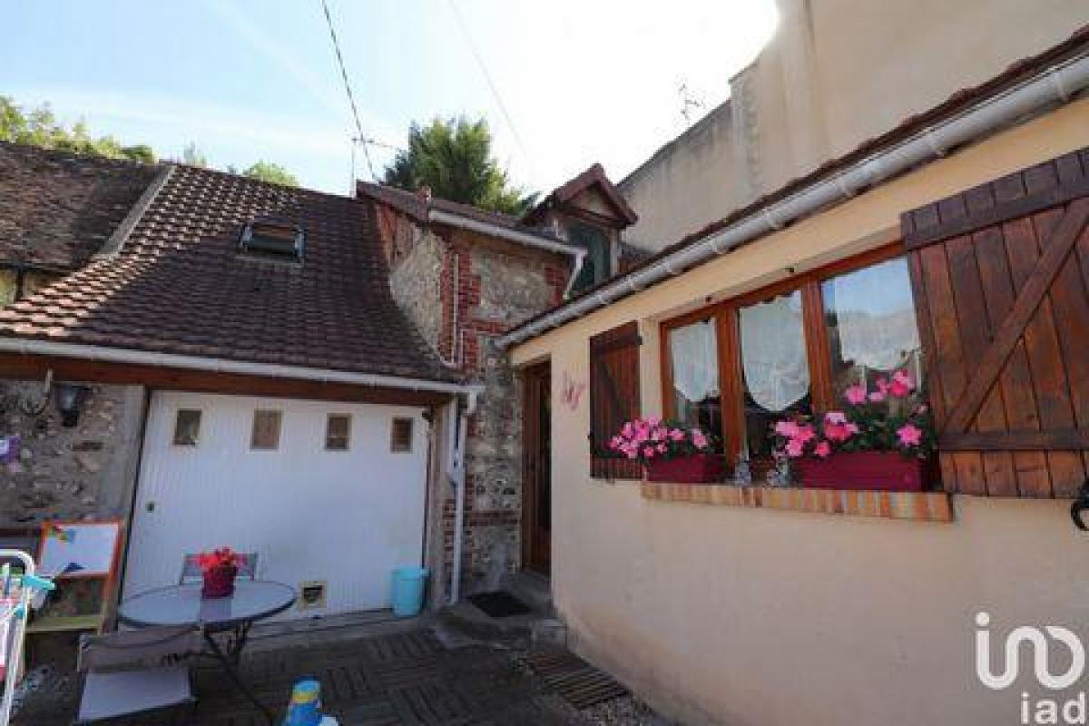 2 bedrooms House in Les Andelys, France No. 27623