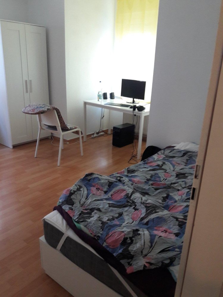 Apartamento de 3 dormitorios en Stuttgart, Germany No. 290791