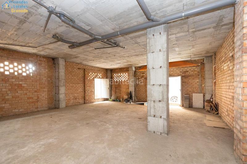  عقار تجاري في Granada, Spain 107متر مربع رقم 105544