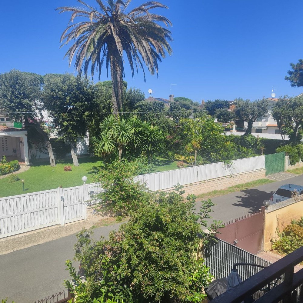 4 bedrooms Duplex in Fiumicino, Italy No. 371055