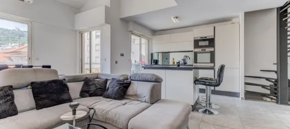 1 bedroom Apartment in Nice, France No. 339663 9