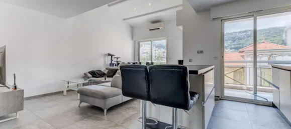 1 bedroom Apartment in Nice, France No. 339663 8