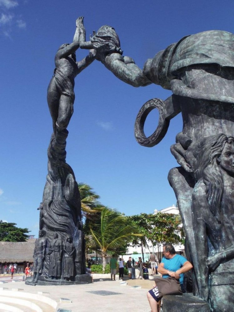 Edificio en Solidaridad, Mexico 100 m² No. 200273