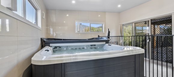 4 chambres Maison à Tarneit, Australia No. 331 18