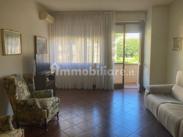 3 bedrooms Apartment in Livorno, Italy No. 354575